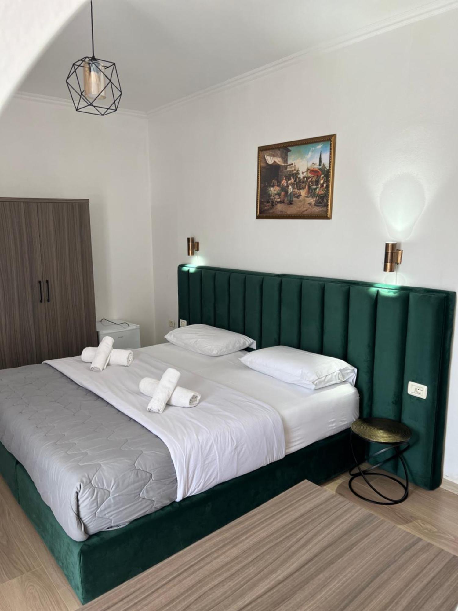 Hotel Floga Shkoder Exterior photo