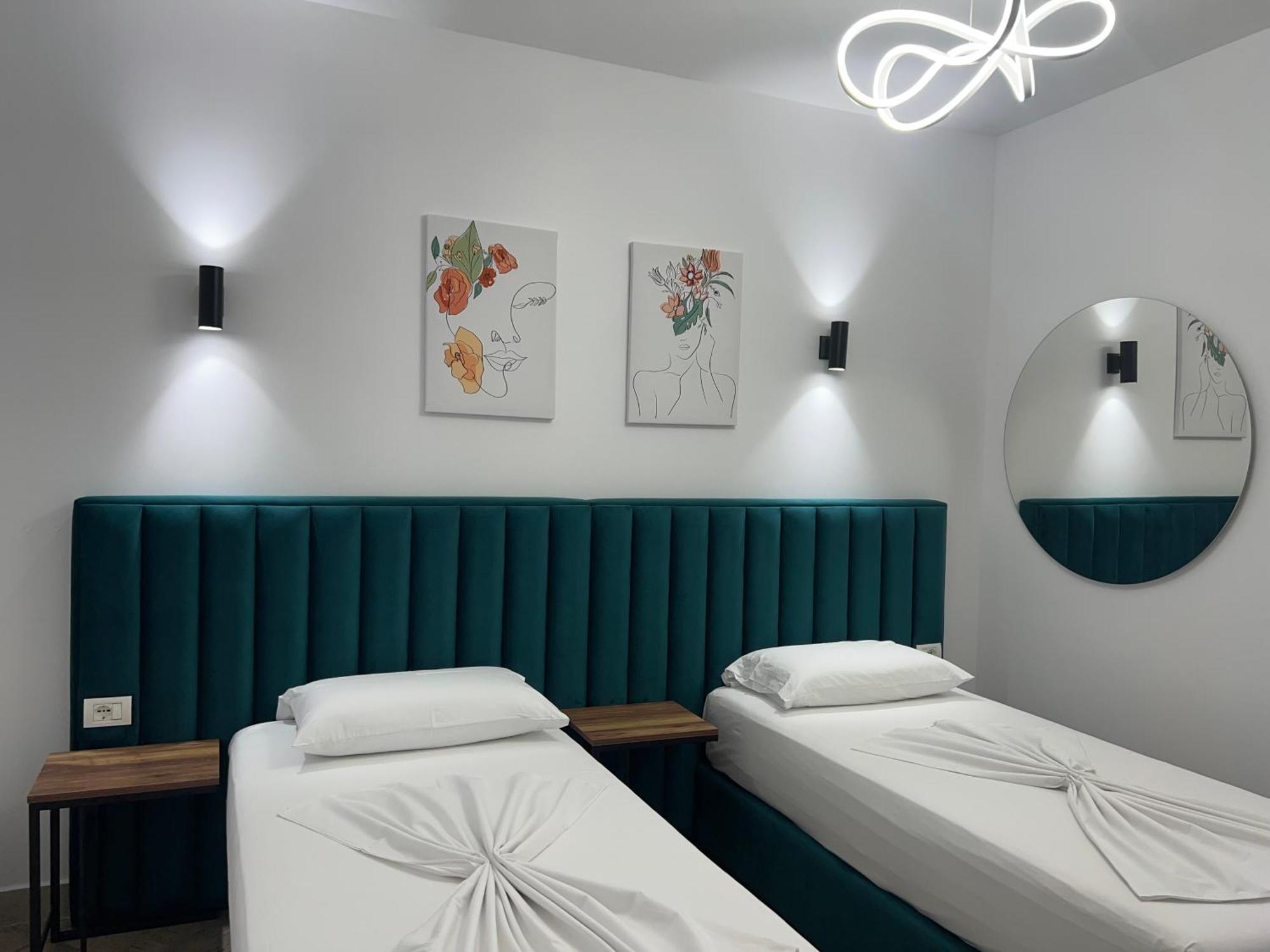Hotel Floga Shkoder Exterior photo