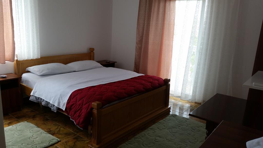 Hotel Floga Shkoder Room photo